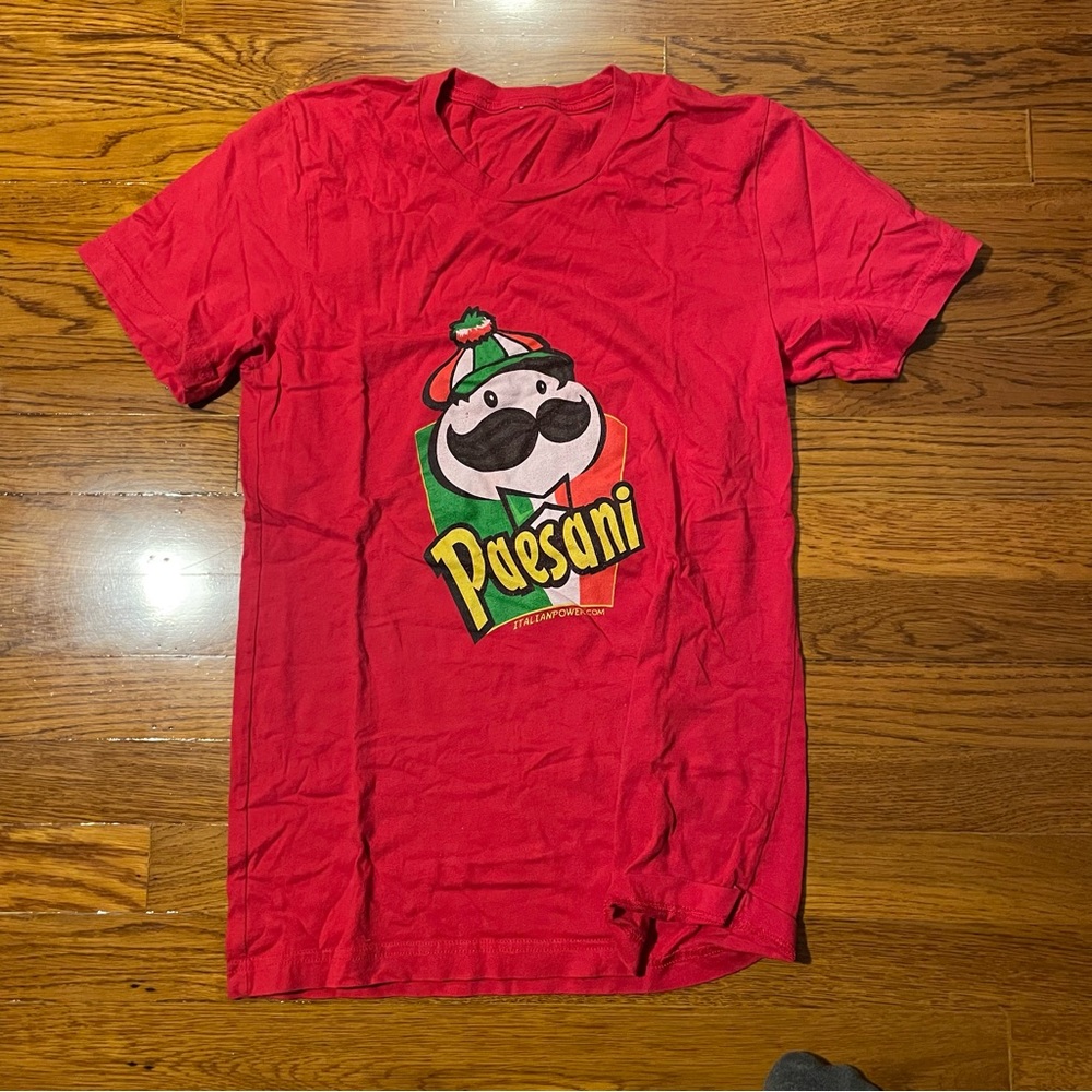 Mens small “paisani” Pringle’s graphic t shirt